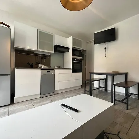 2 Pièces Avec Parking En Station - Fr-1-593-134 Appartamento *