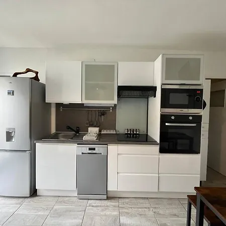 Lumineux 2 Pieces Avec Parking, Ideal Pour Sejour En Montagne - Fr-1-593-134 Apartament *