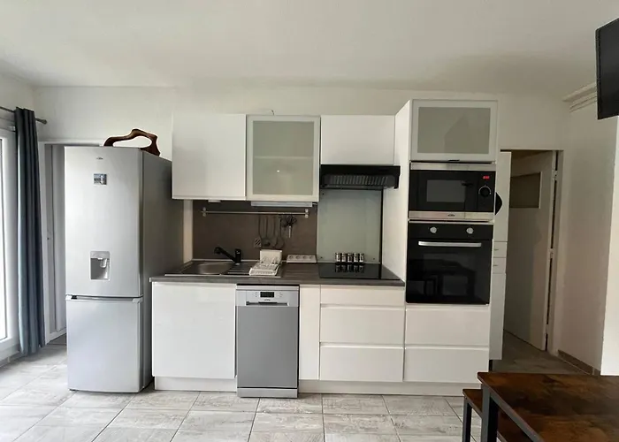 Lumineux 2 Pieces Avec Parking, Ideal Pour Sejour En Montagne - Fr-1-593-134 Διαμέρισμα *